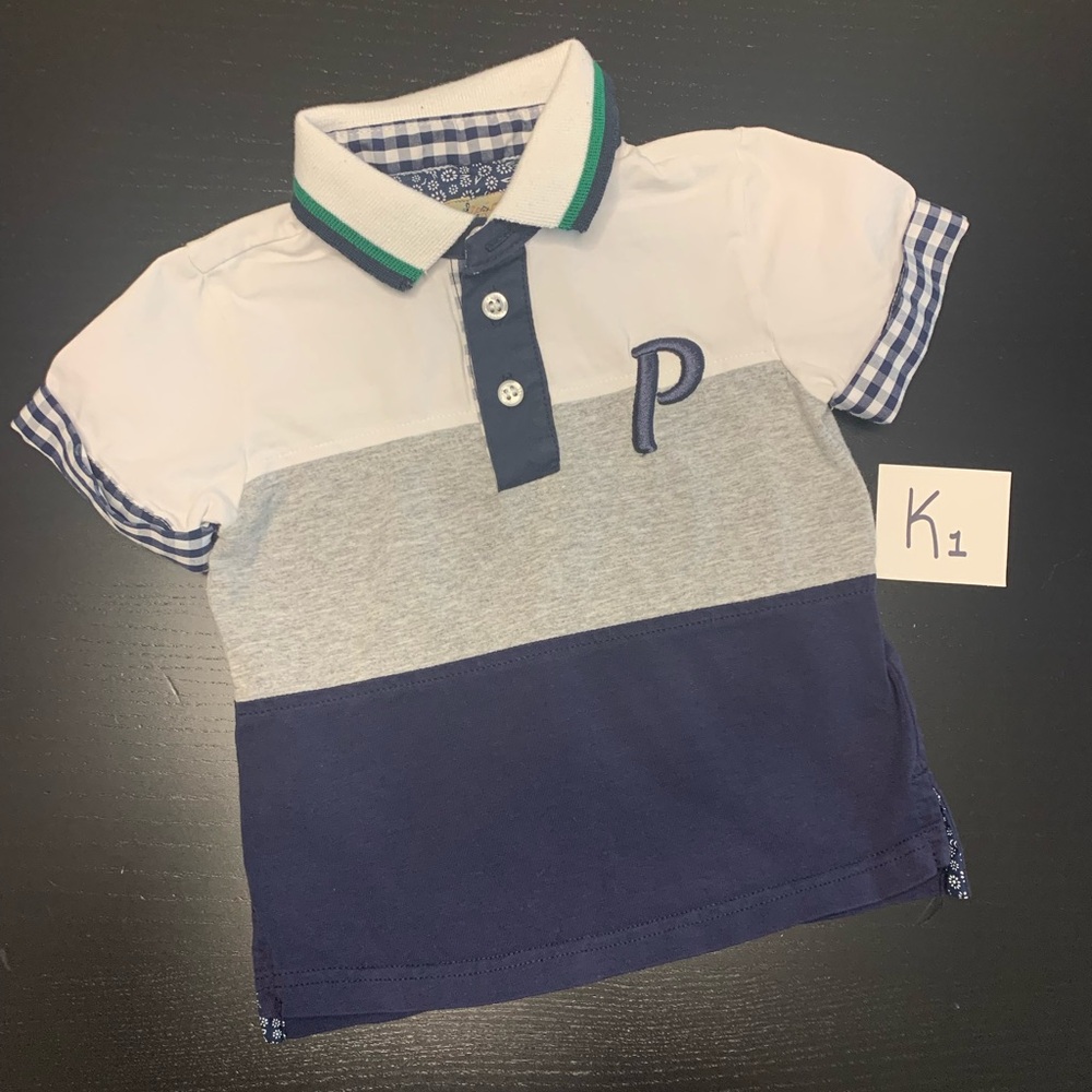 ⭐️2/$8.00⭐️ Italian Made 9m Polo Style Collard Shirt